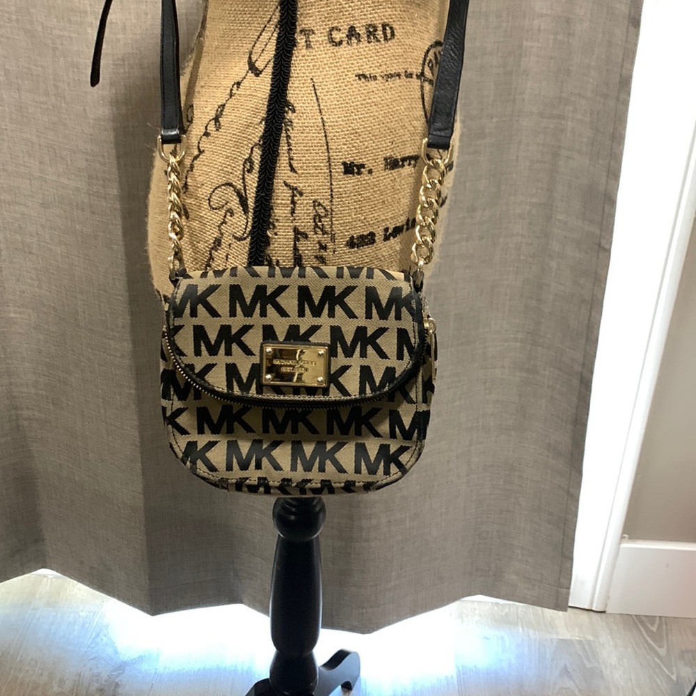 Michael Kors Crossbody